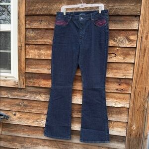 Levi’s STEMS FLARE dark wash jeans with stitched pocket detail made and crafted